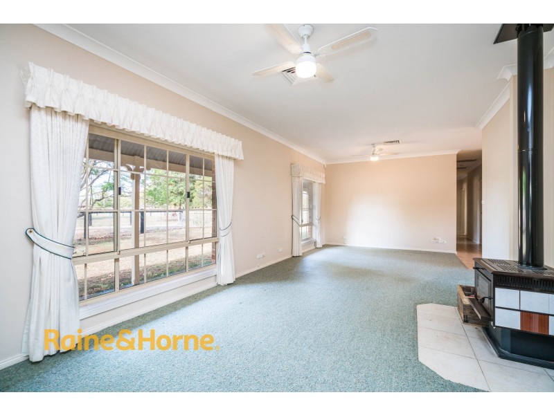 223 Hinxman Road, Castlereagh NSW 2749