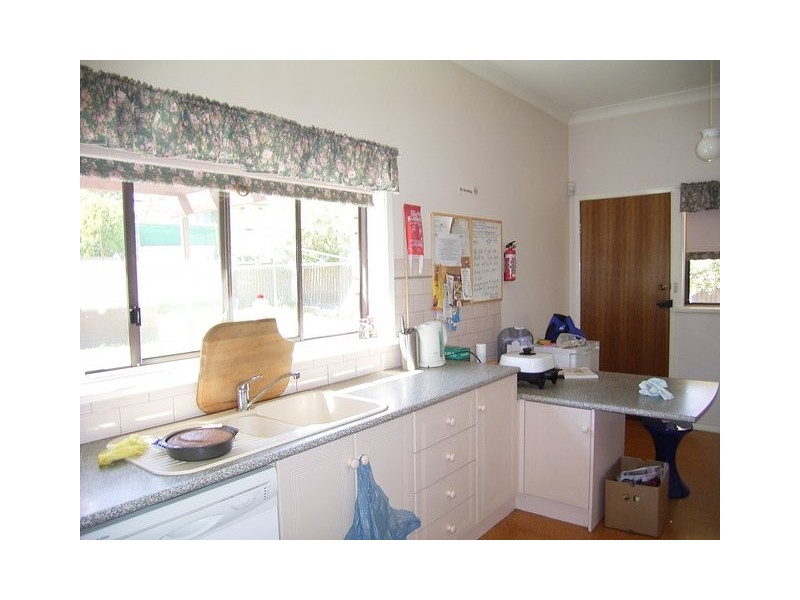 428 Parkview Crescent, Lavington NSW 2641