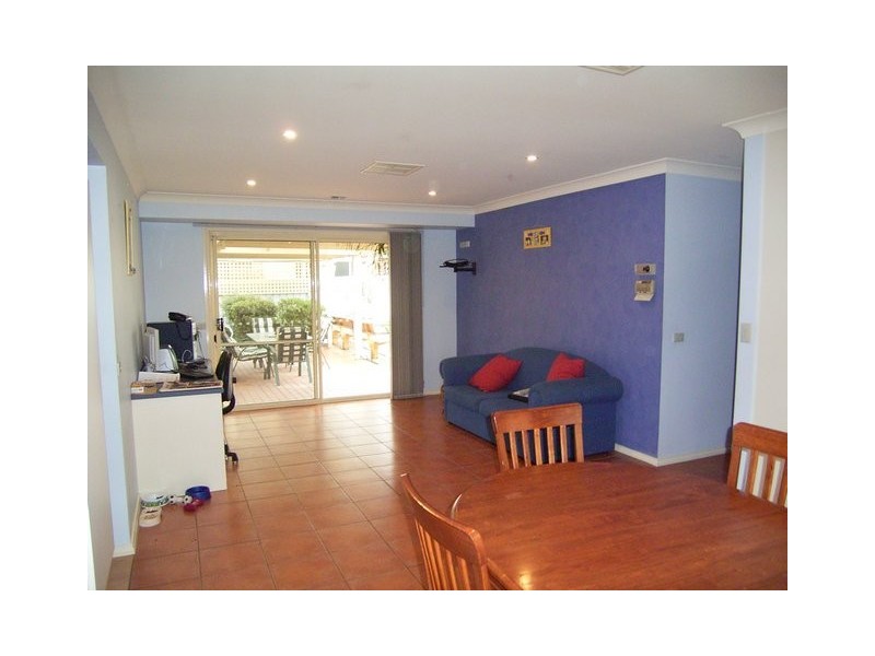 43 Saville Avenue, Lavington NSW 2641