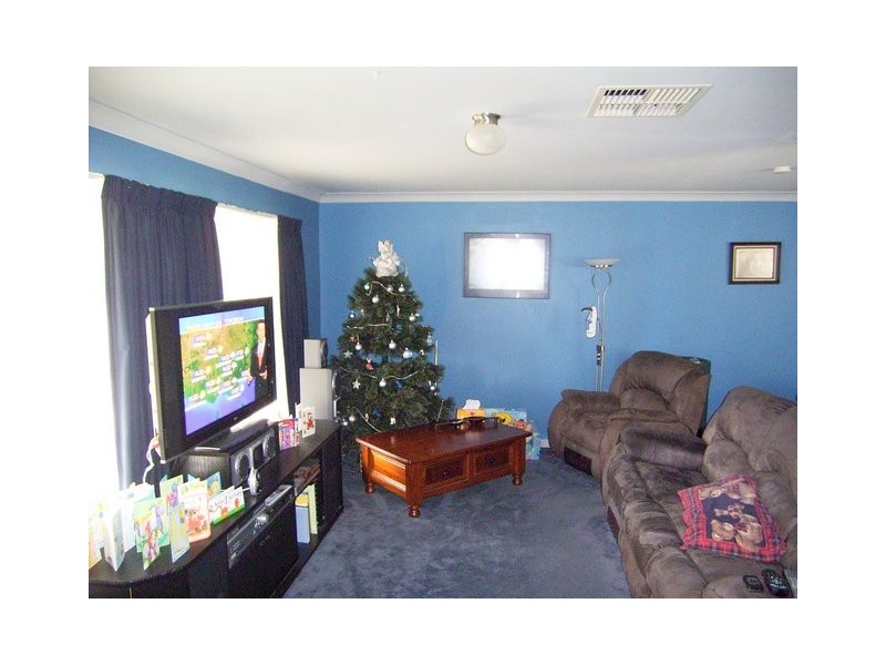 545 Williams Street, Lavington NSW 2641