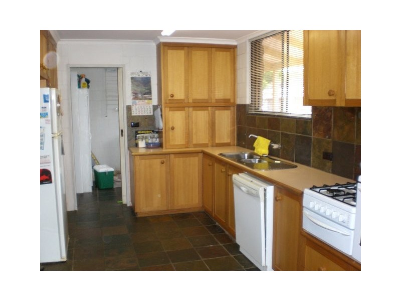 14 Kennedy Street, Howlong NSW 2643