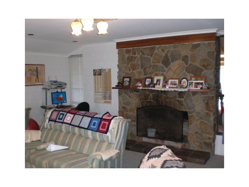 14 Kennedy Street, Howlong NSW 2643