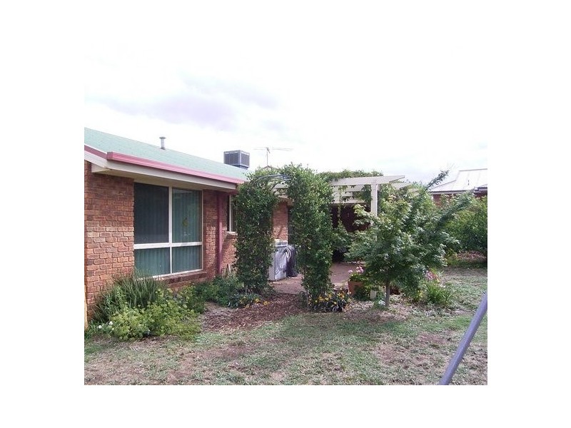 7 Heppner Court, Thurgoona NSW 2640