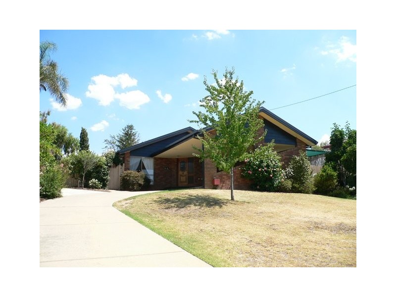 599 Regina Avenue, North Albury NSW 2640