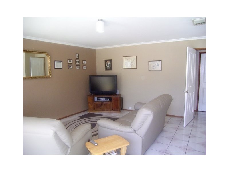 599 Regina Avenue, North Albury NSW 2640