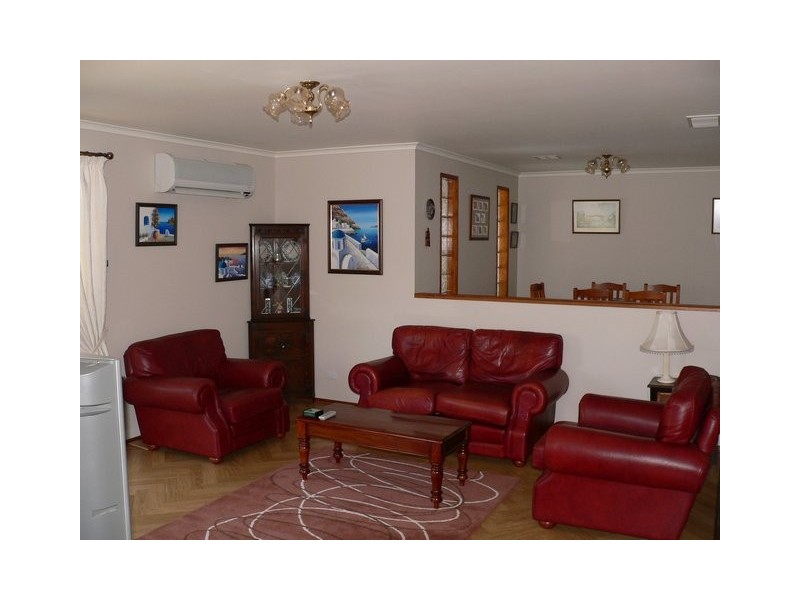 599 Regina Avenue, North Albury NSW 2640