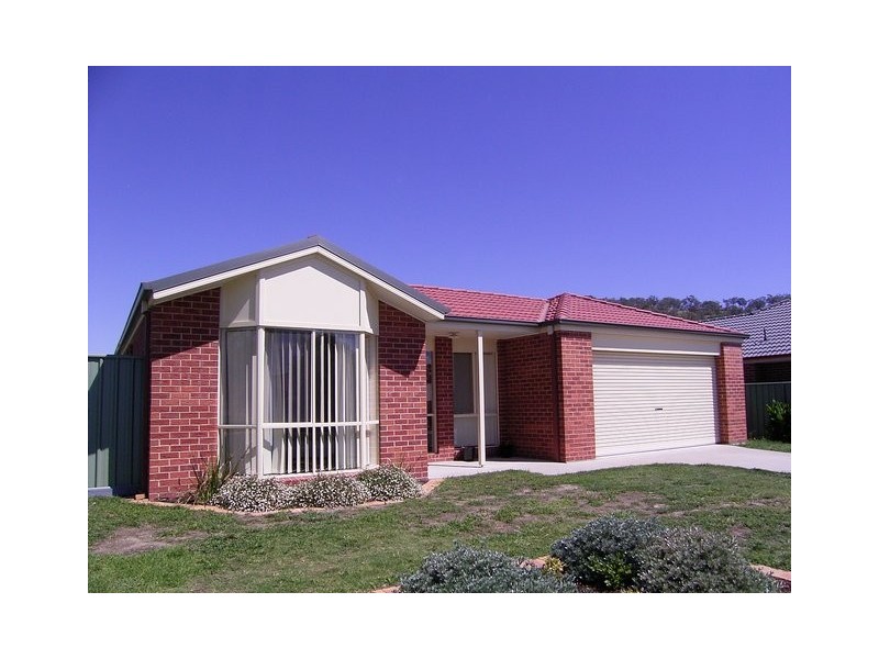140 Wright Street, Lavington NSW 2641