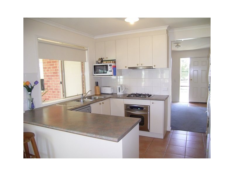 140 Wright Street, Lavington NSW 2641