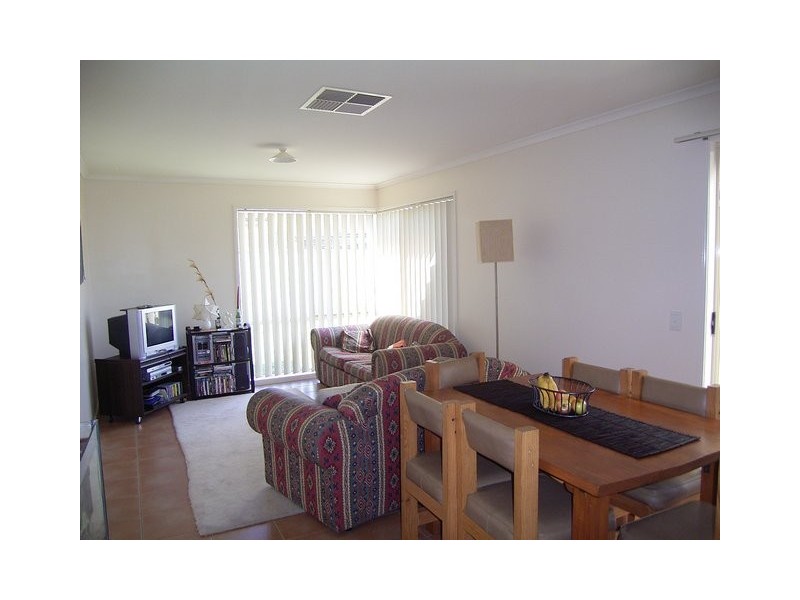 140 Wright Street, Lavington NSW 2641