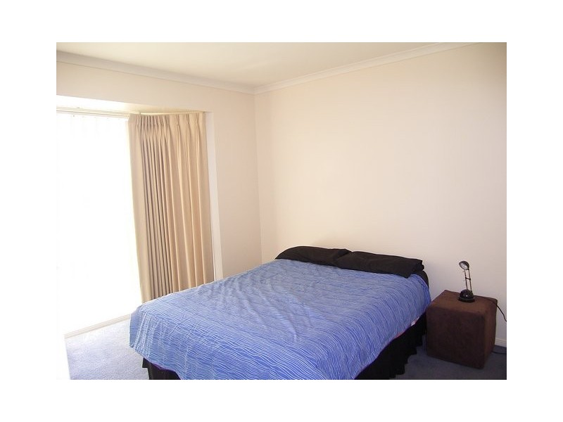 140 Wright Street, Lavington NSW 2641