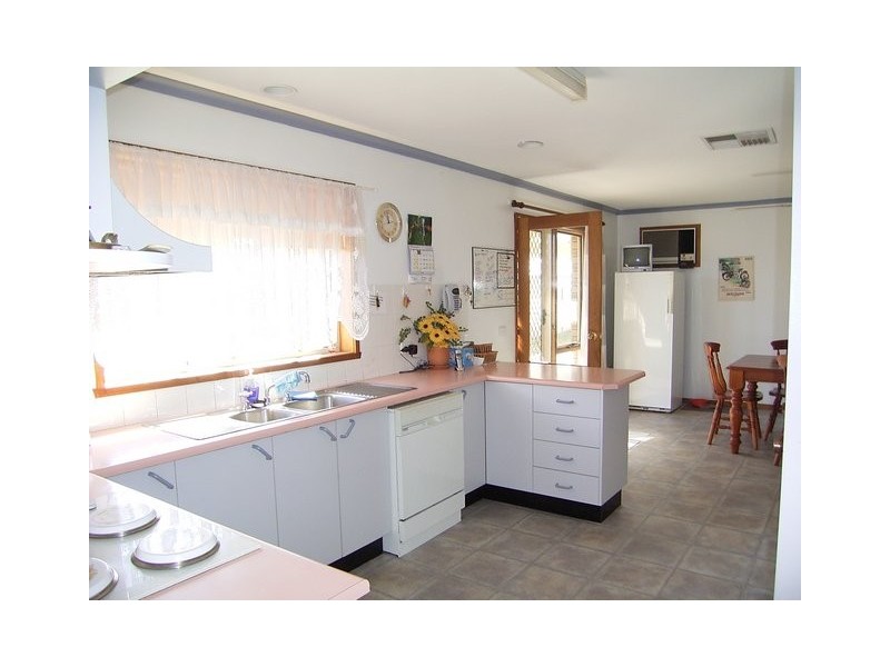 30 Neptune Drive, Lavington NSW 2641