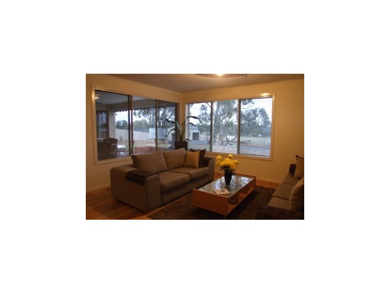 6 Moore Court, Wahgunyah VIC 3687