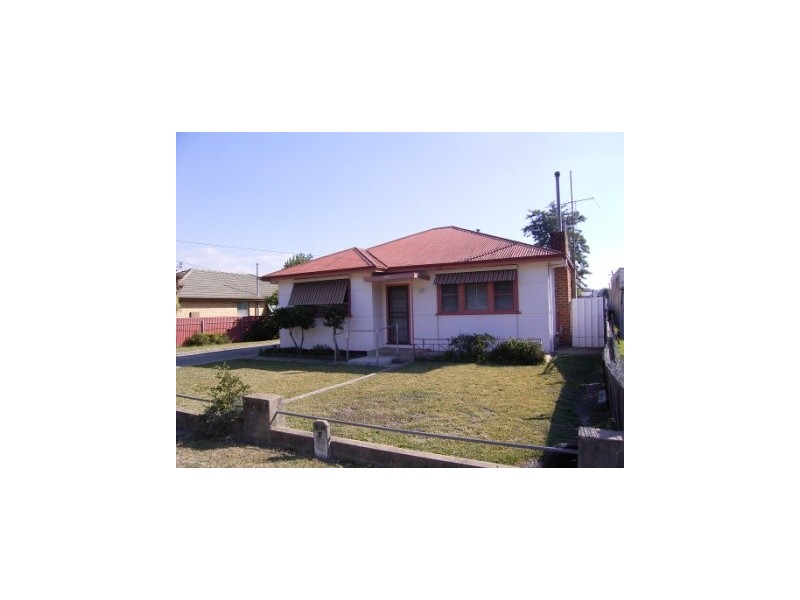 473 Danes Street, Lavington NSW 2641