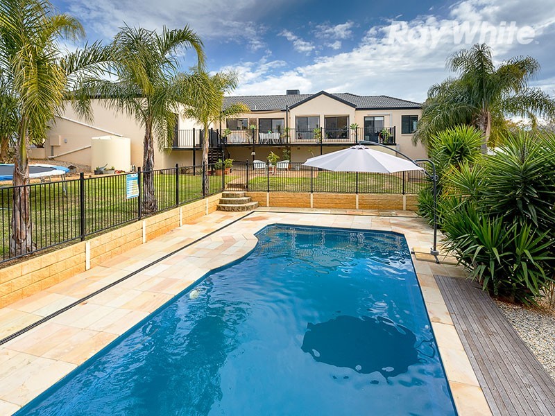 1 O’Mahony Close, Lavington NSW 2641