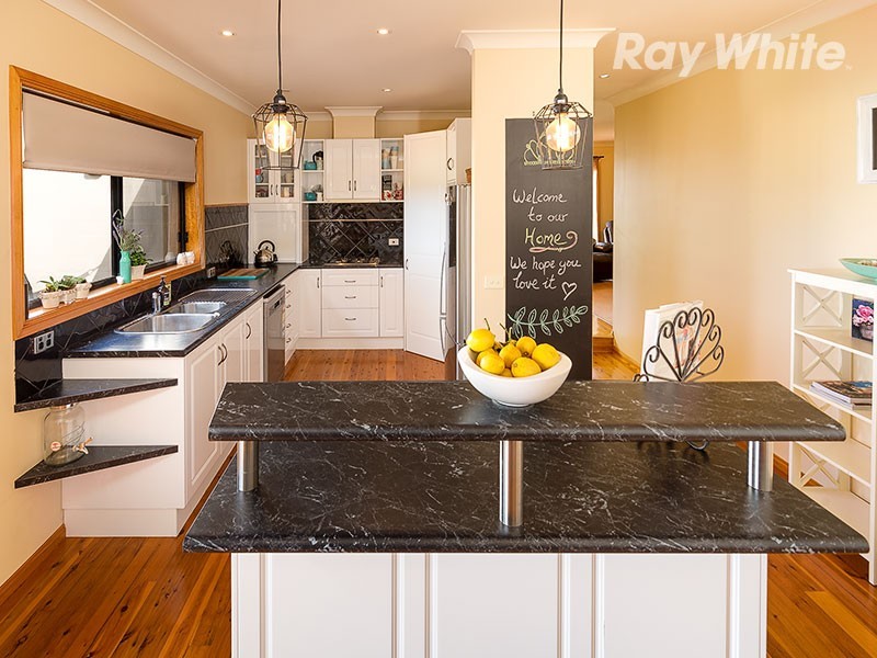 1 O’Mahony Close, Lavington NSW 2641