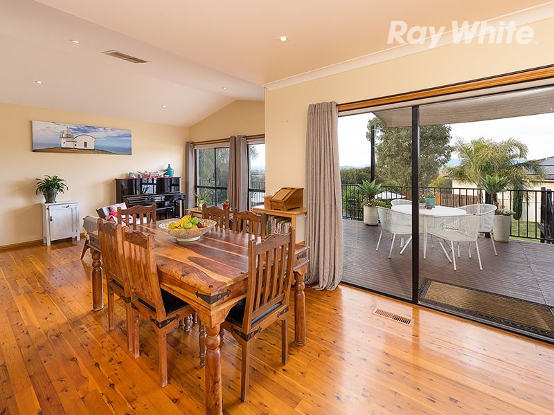 1 O’Mahony Close, Lavington NSW 2641
