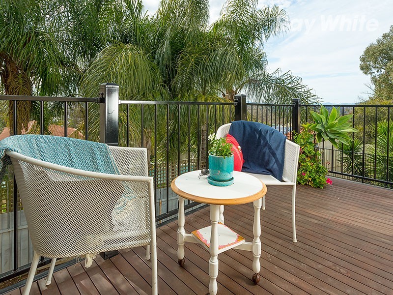 1 O’Mahony Close, Lavington NSW 2641