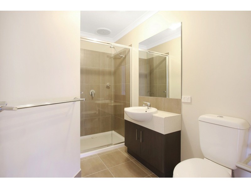 575A Chant Street, Lavington NSW 2641