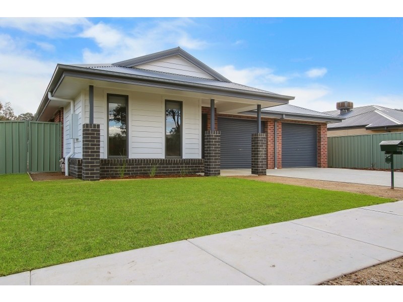 575A Chant Street, Lavington NSW 2641