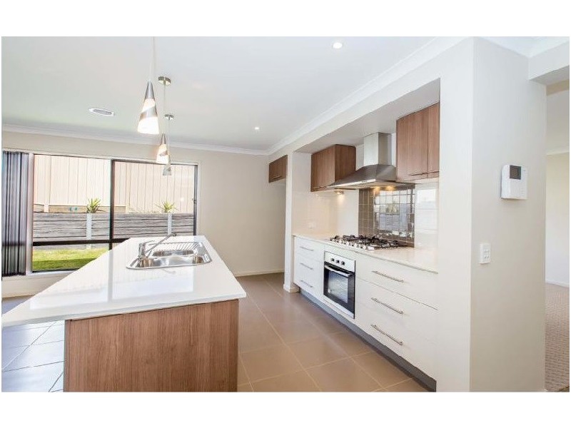 27 Victoria Cross Parade, Wodonga VIC 3690