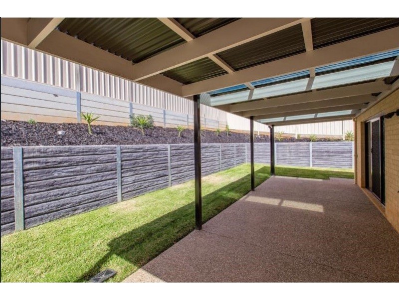 27 Victoria Cross Parade, Wodonga VIC 3690