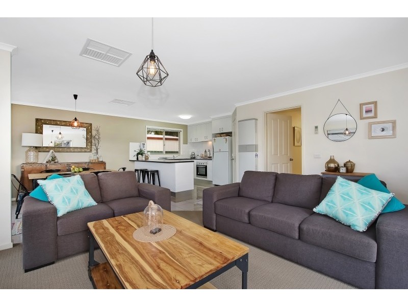 3/576 Hague Street, Lavington NSW 2641