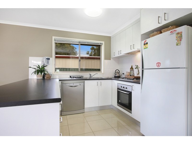 3/576 Hague Street, Lavington NSW 2641