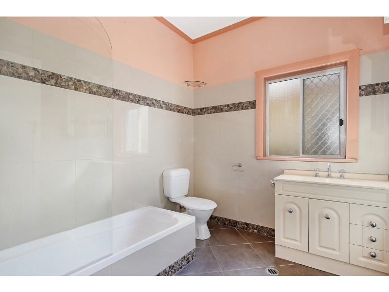 519 Kotthoff Street, Lavington NSW 2641