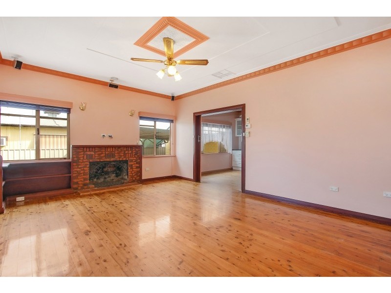 519 Kotthoff Street, Lavington NSW 2641