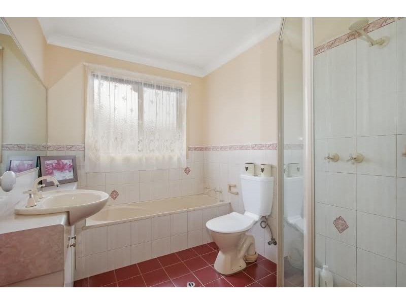 381 Schubach Street, East Albury NSW 2640