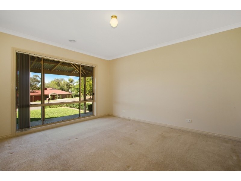 40 Heppner Court, Thurgoona NSW 2640