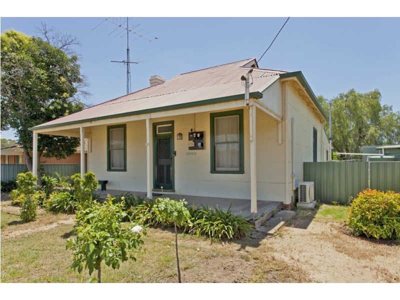 10 Balfour Street, Culcairn NSW 2660