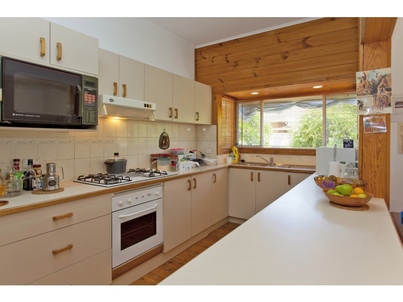 10 Balfour Street, Culcairn NSW 2660