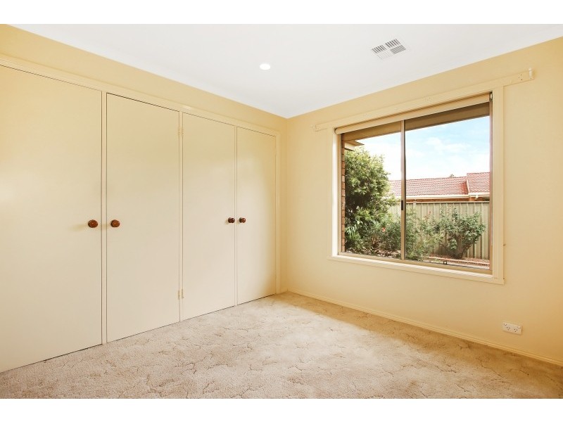 1/35 Condon Place, Lavington NSW 2641