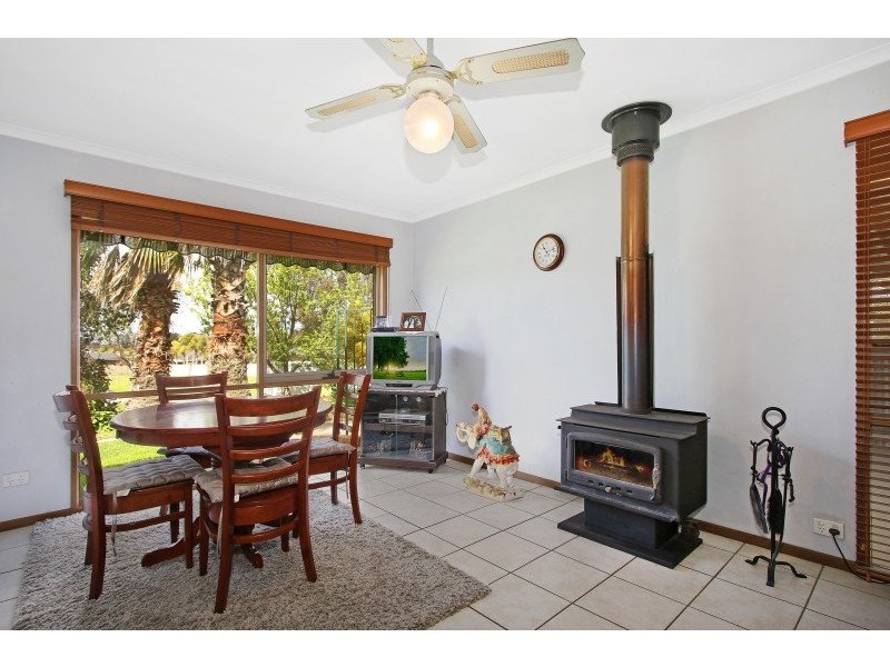 14 Dimbanna Court, Lavington NSW 2641