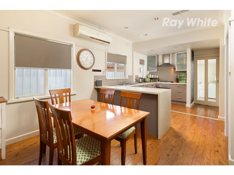 536 Sanders Road, Lavington NSW 2641