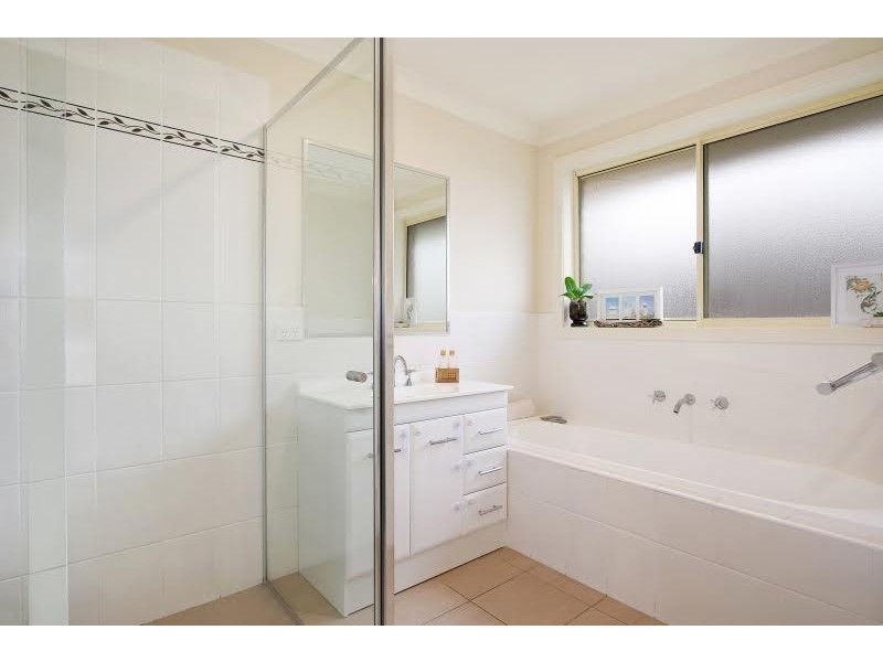 77 Whitebox Circuit, Thurgoona NSW 2640