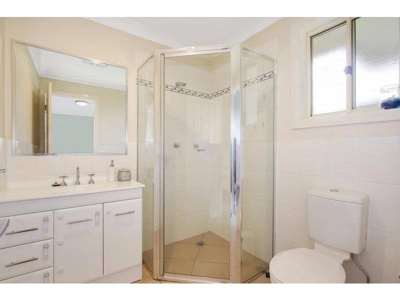 77 Whitebox Circuit, Thurgoona NSW 2640