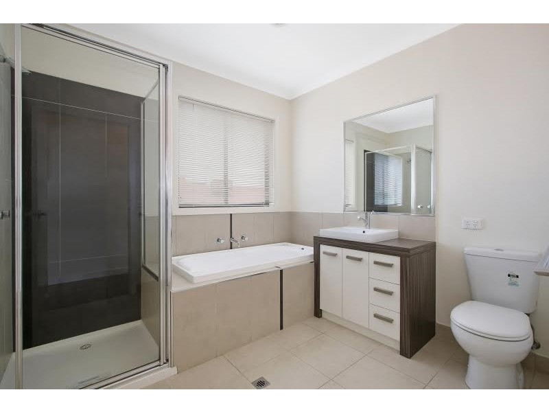 1/379 Urana Road, Lavington NSW 2641