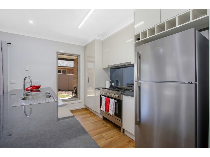 7 Oxley Way, Lavington NSW 2641
