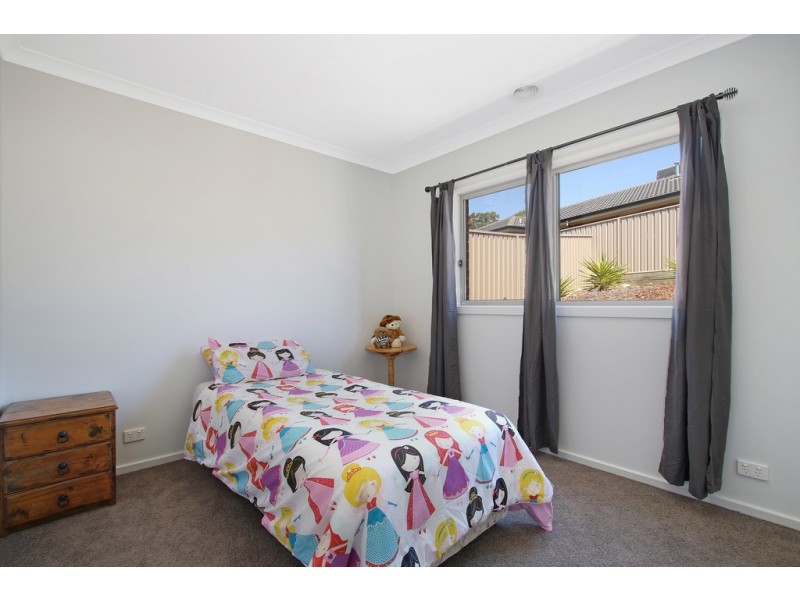 7 Oxley Way, Lavington NSW 2641