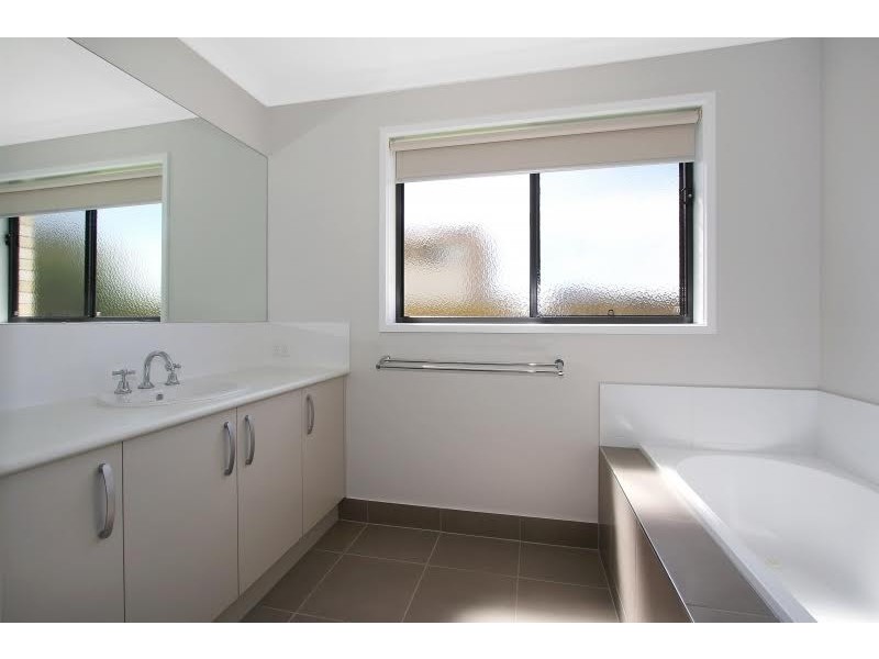 3/415 McDonald Road, Lavington NSW 2641