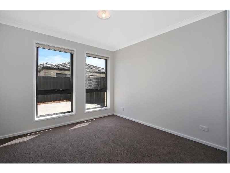 3/415 McDonald Road, Lavington NSW 2641