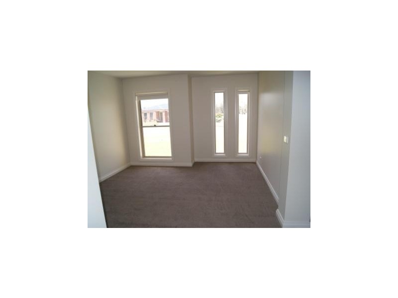14 Britton Court, Jindera NSW 2642