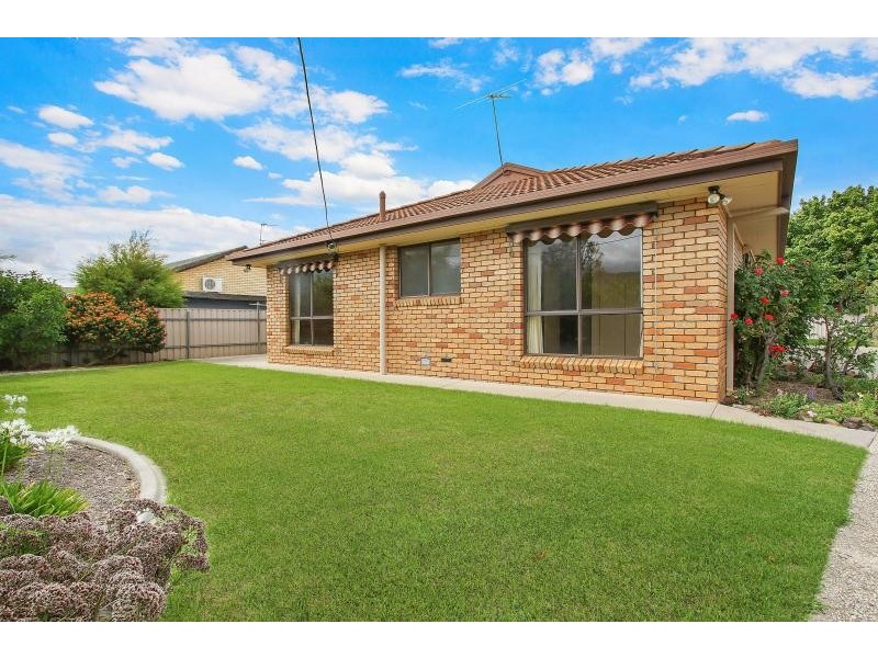 1/395 Sandrina Drive, Lavington NSW 2641