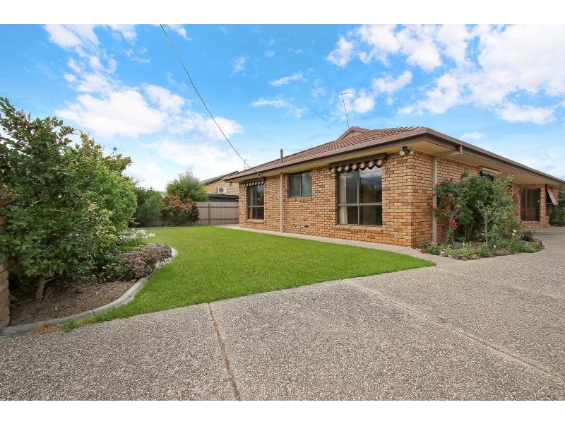 1/395 Sandrina Drive, Lavington NSW 2641