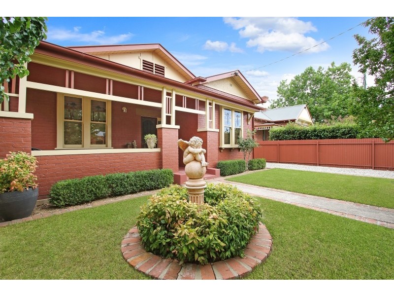 719 Young Street, Albury NSW 2640