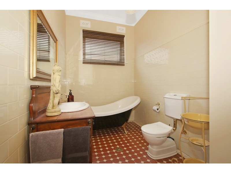 719 Young Street, Albury NSW 2640