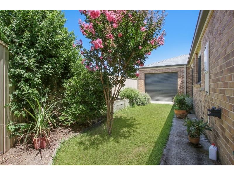 1/362 Cambourne Street, Lavington NSW 2641