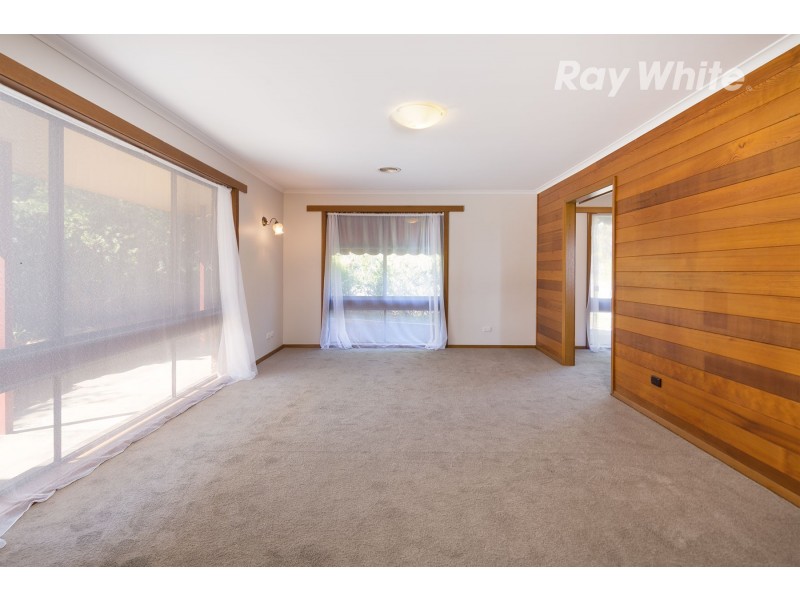 2 Mountain View Drive, Lavington NSW 2641